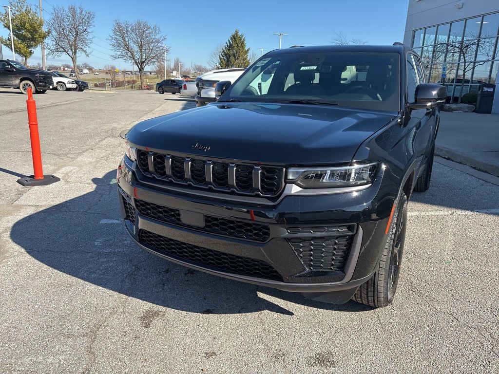 2026 Jeep Grand Cherokee Laredo