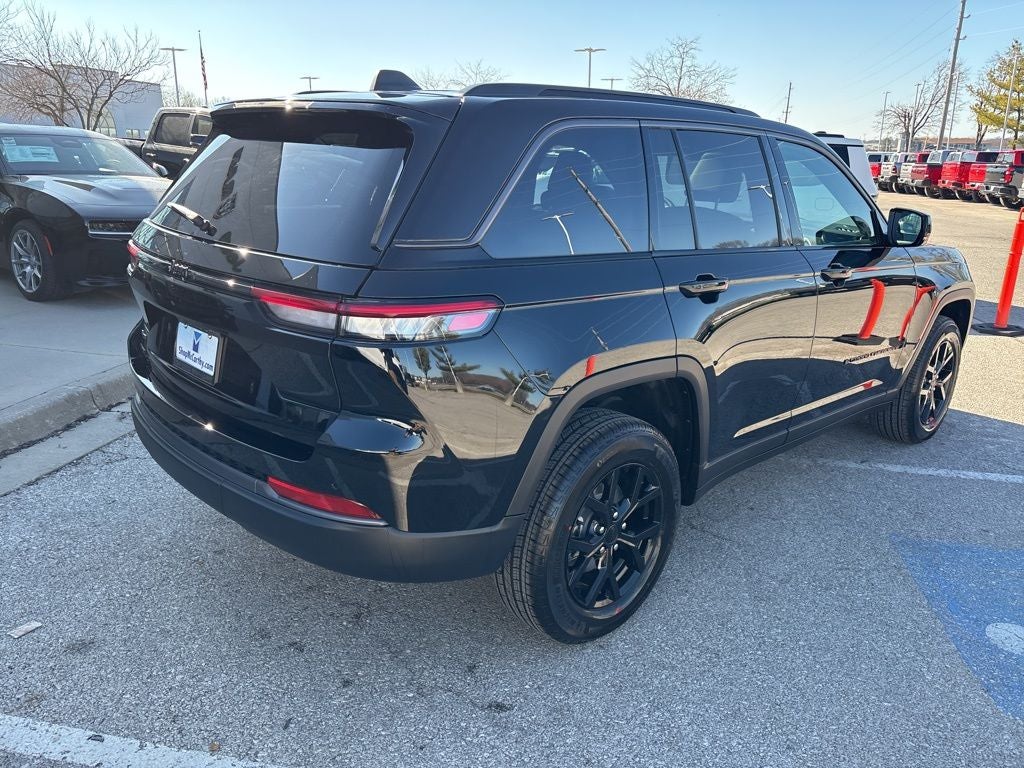 2026 Jeep Grand Cherokee Laredo
