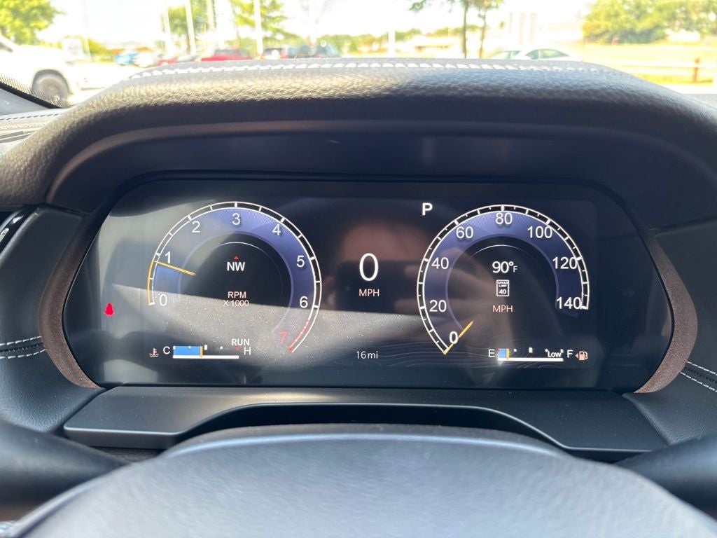 2027 Jeep Grand Cherokee Laredo Altitude