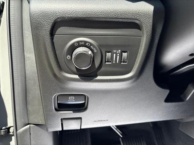 2027 Jeep Grand Cherokee Laredo Altitude
