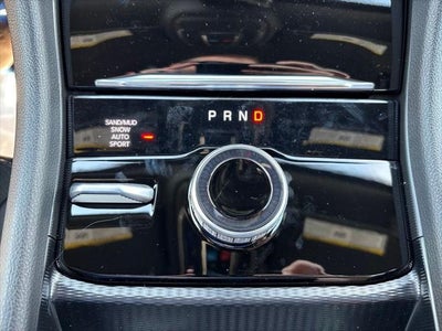 2027 Jeep Grand Cherokee Laredo Altitude