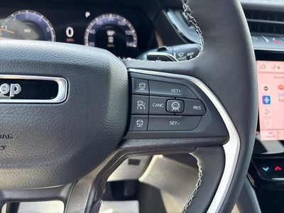 2027 Jeep Grand Cherokee Laredo Altitude