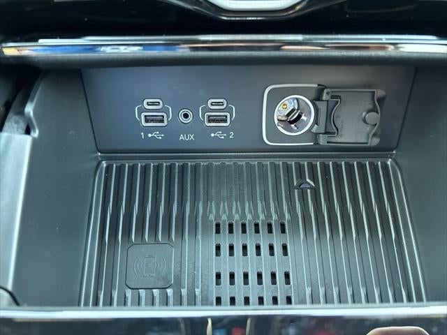 2027 Jeep Grand Cherokee Laredo Altitude