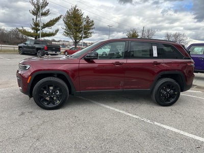 2026 Jeep Grand Cherokee Laredo