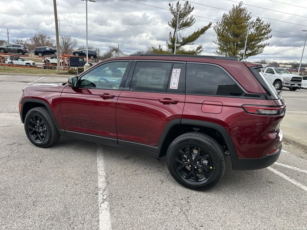 2026 Jeep Grand Cherokee Laredo