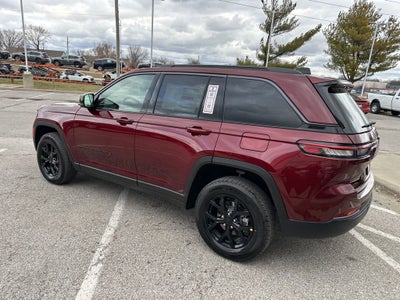 2026 Jeep Grand Cherokee Laredo