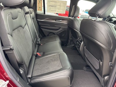 2026 Jeep Grand Cherokee Laredo