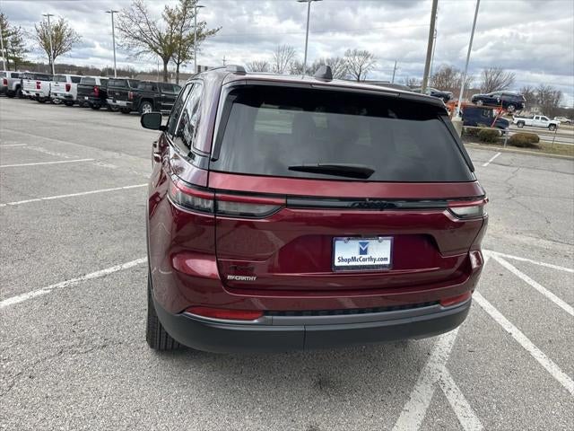 2026 Jeep Grand Cherokee GRAND CHEROKEE LAREDO ALTITUDE 4X4