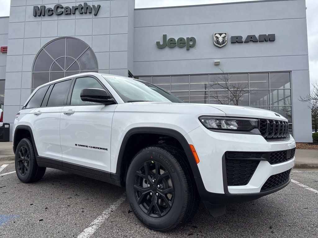 2026 Jeep Grand Cherokee Laredo