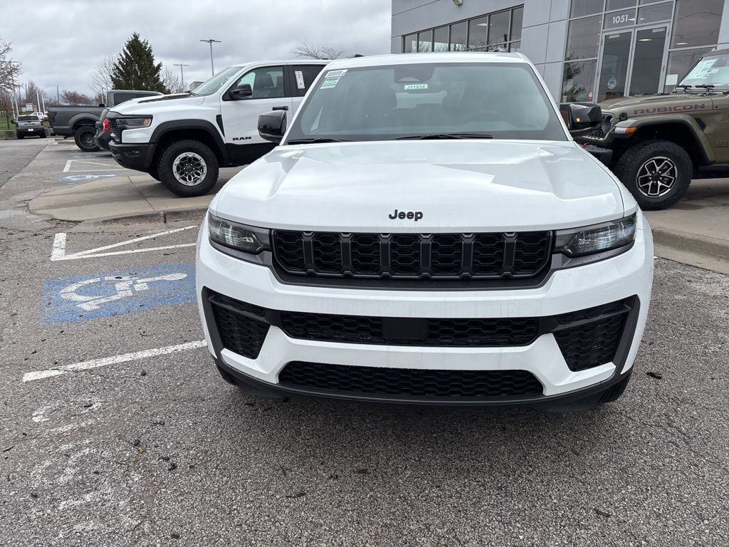 2026 Jeep Grand Cherokee Laredo