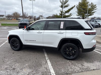 2026 Jeep Grand Cherokee Laredo