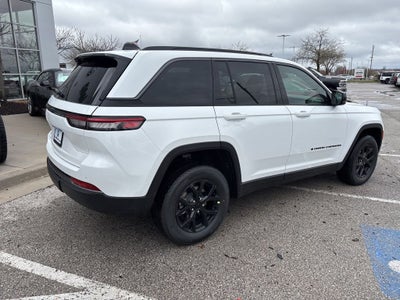 2026 Jeep Grand Cherokee Laredo