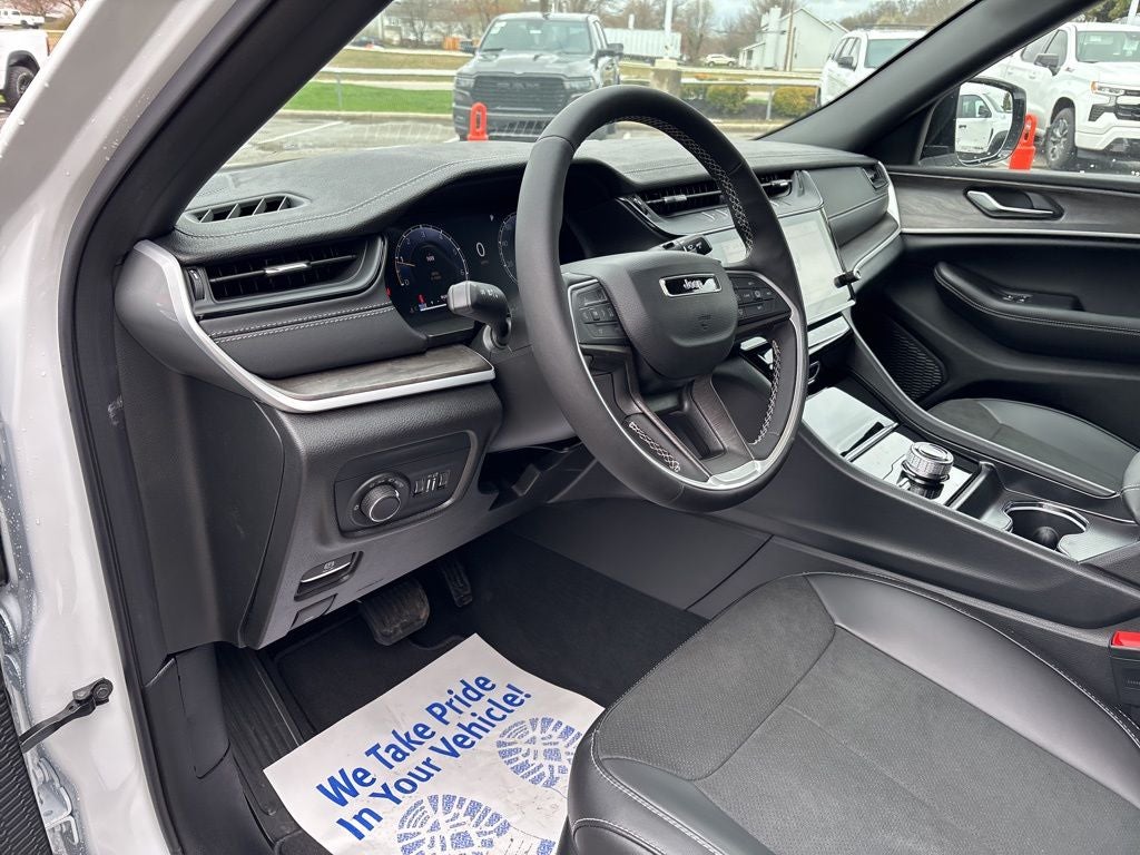 2026 Jeep Grand Cherokee Laredo