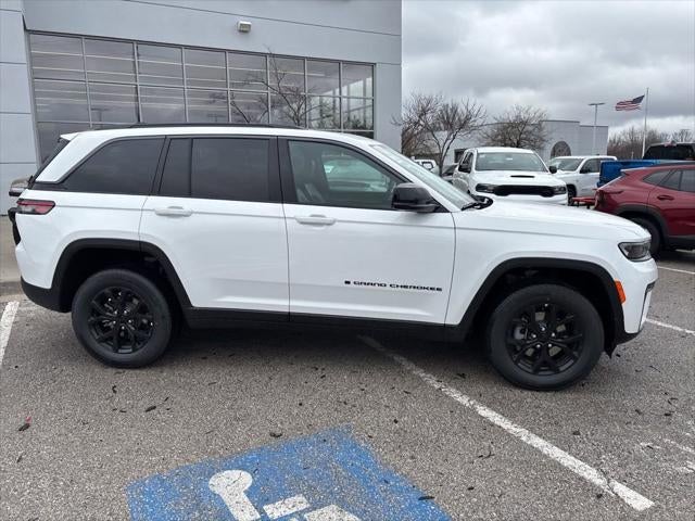 2026 Jeep Grand Cherokee GRAND CHEROKEE LAREDO ALTITUDE 4X4