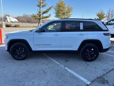 2026 Jeep Grand Cherokee Laredo