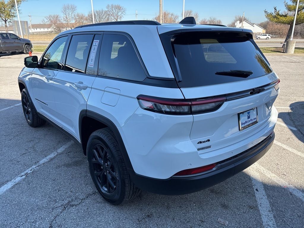 2026 Jeep Grand Cherokee Laredo