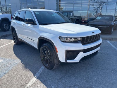2026 Jeep Grand Cherokee Laredo