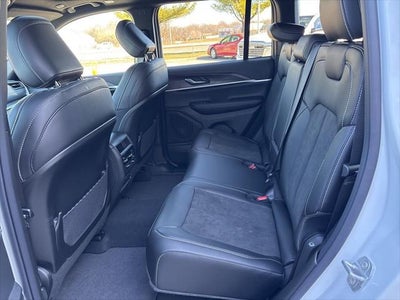 2026 Jeep Grand Cherokee GRAND CHEROKEE LAREDO ALTITUDE 4X4