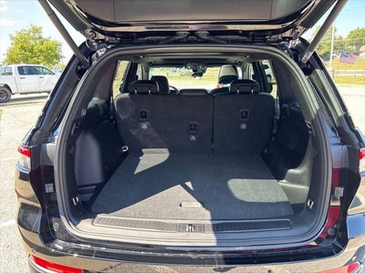 2027 Jeep Grand Cherokee Laredo Altitude