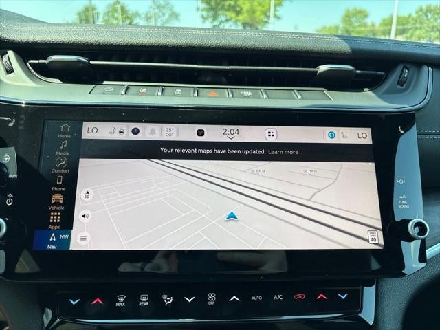 2027 Jeep Grand Cherokee Laredo Altitude