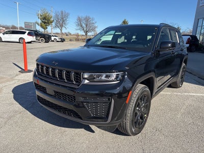 2026 Jeep Grand Cherokee Laredo