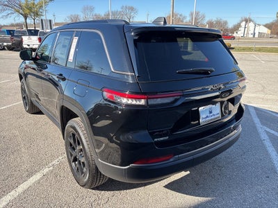 2026 Jeep Grand Cherokee Laredo