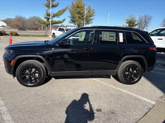 2026 Jeep Grand Cherokee GRAND CHEROKEE LAREDO ALTITUDE 4X4