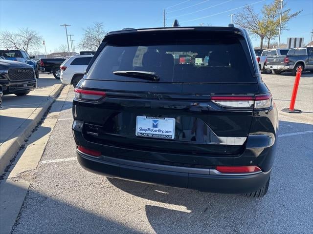 2026 Jeep Grand Cherokee GRAND CHEROKEE LAREDO ALTITUDE 4X4
