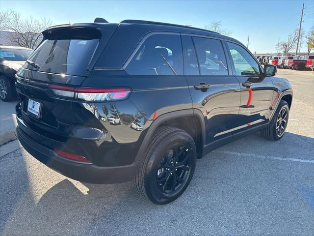 2026 Jeep Grand Cherokee GRAND CHEROKEE LAREDO ALTITUDE 4X4