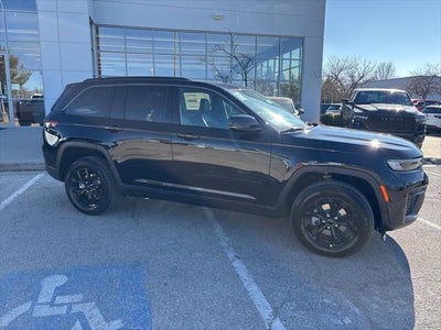 2026 Jeep Grand Cherokee GRAND CHEROKEE LAREDO ALTITUDE 4X4
