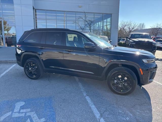 2026 Jeep Grand Cherokee GRAND CHEROKEE LAREDO ALTITUDE 4X4