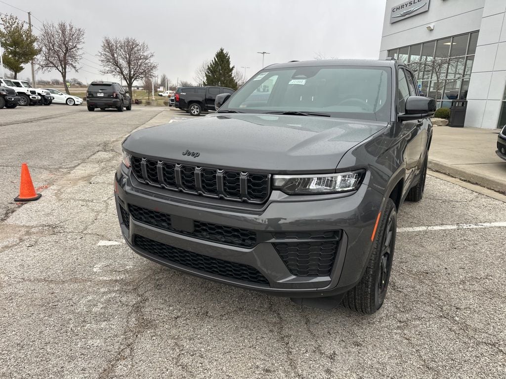 2026 Jeep Grand Cherokee Laredo