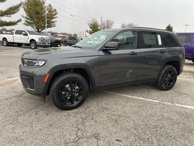 2026 Jeep Grand Cherokee Laredo