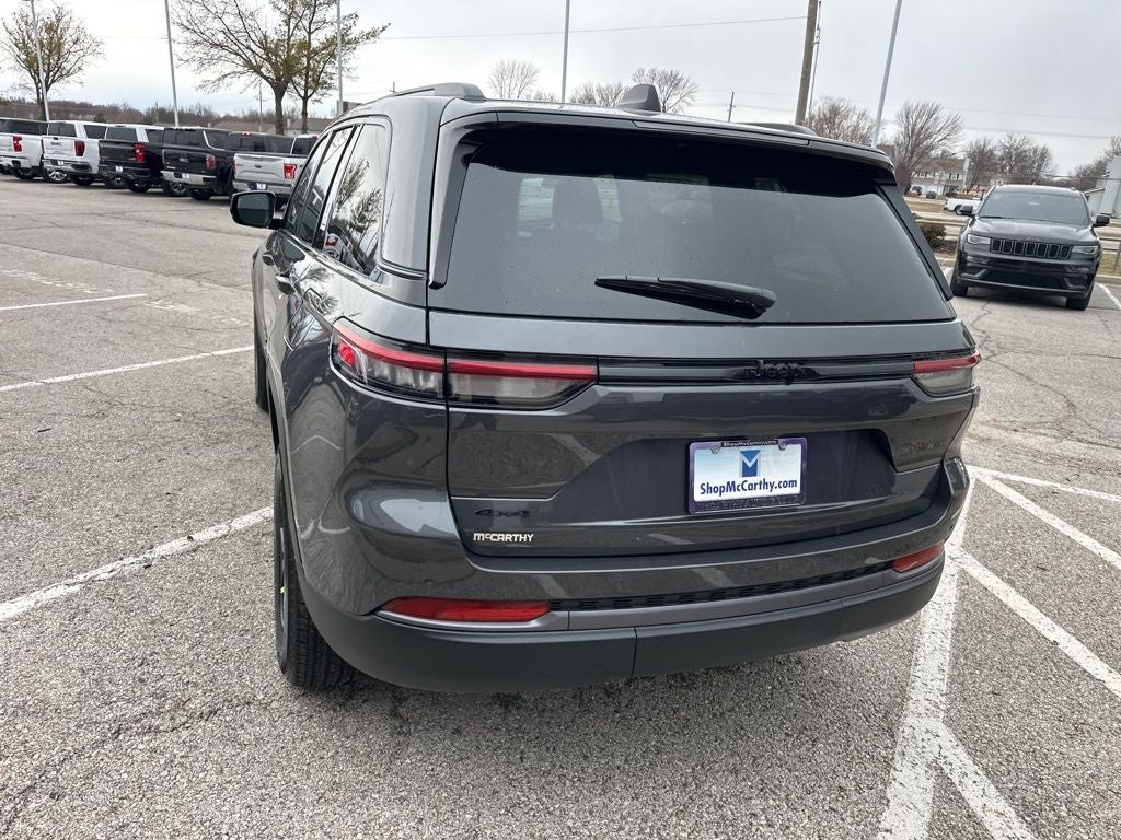 2026 Jeep Grand Cherokee Laredo