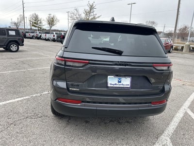 2026 Jeep Grand Cherokee Laredo