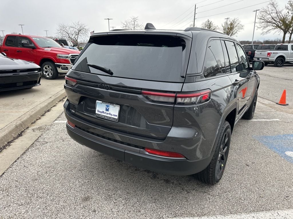 2026 Jeep Grand Cherokee Laredo