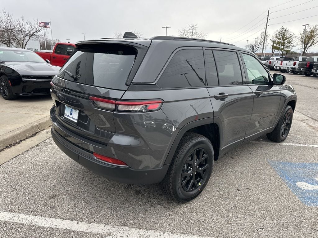 2026 Jeep Grand Cherokee Laredo