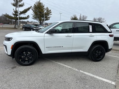 2026 Jeep Grand Cherokee Laredo