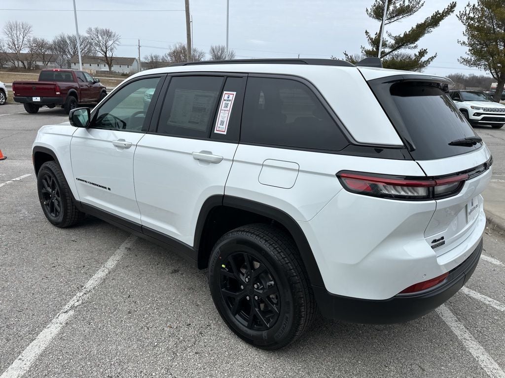 2026 Jeep Grand Cherokee Laredo