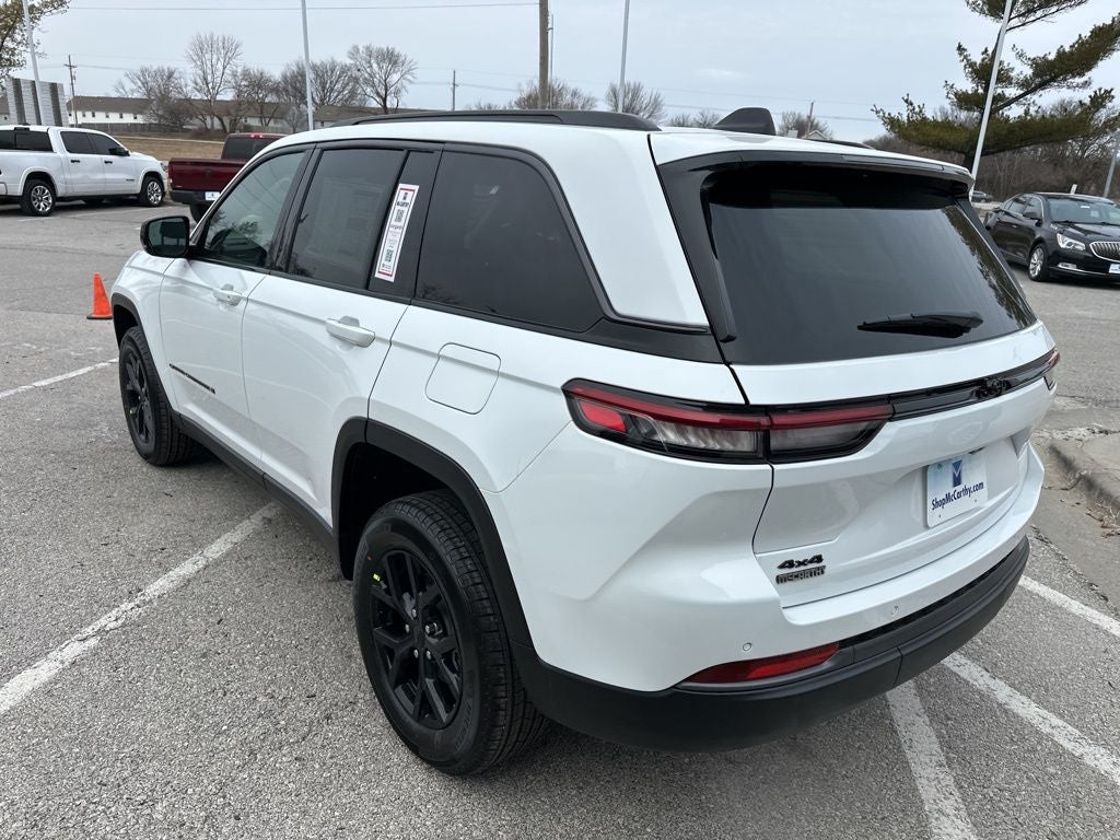 2026 Jeep Grand Cherokee Laredo