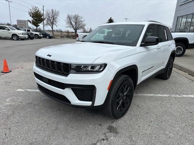 2026 Jeep Grand Cherokee GRAND CHEROKEE LAREDO ALTITUDE 4X4