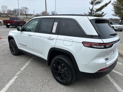 2026 Jeep Grand Cherokee GRAND CHEROKEE LAREDO ALTITUDE 4X4