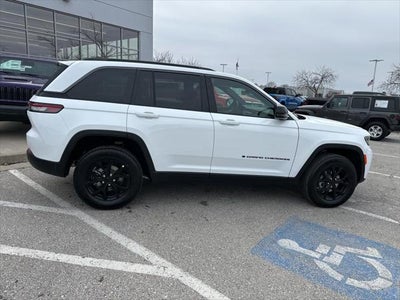 2026 Jeep Grand Cherokee GRAND CHEROKEE LAREDO ALTITUDE 4X4