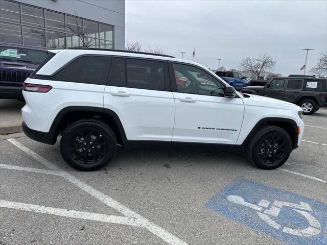 2026 Jeep Grand Cherokee GRAND CHEROKEE LAREDO ALTITUDE 4X4