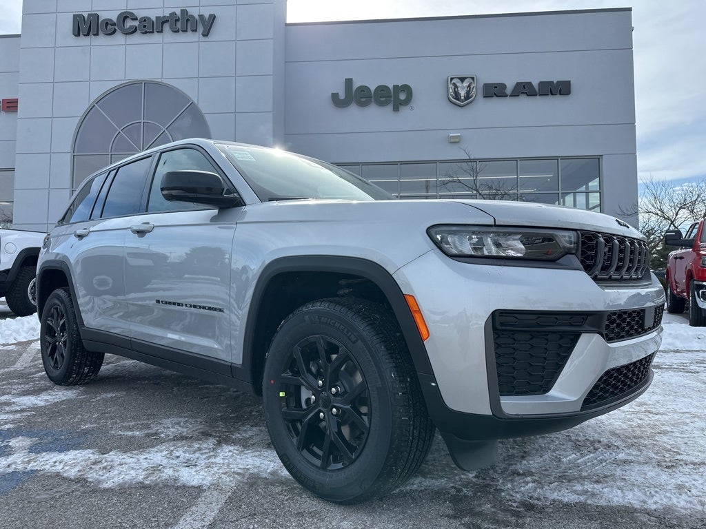 2026 Jeep Grand Cherokee Laredo