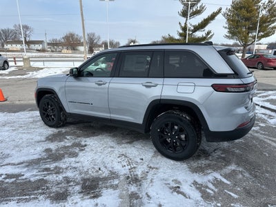 2026 Jeep Grand Cherokee Laredo