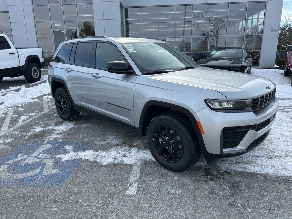 2026 Jeep Grand Cherokee Laredo