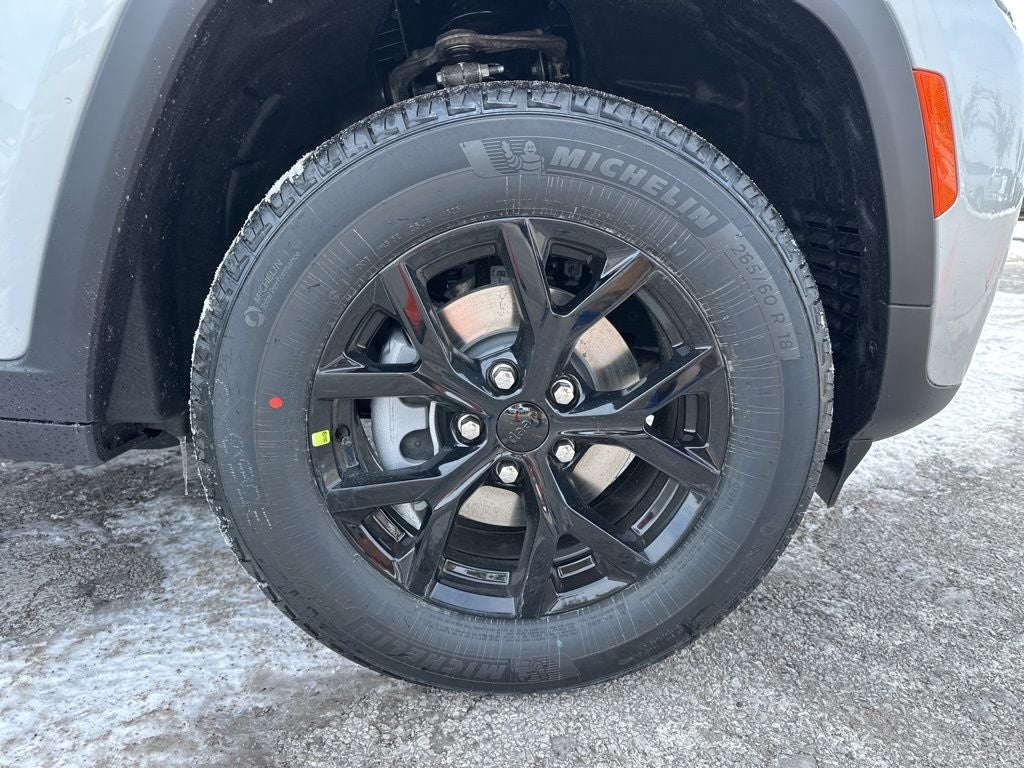 2026 Jeep Grand Cherokee Laredo