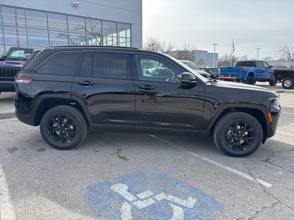 2026 Jeep Grand Cherokee Altitude