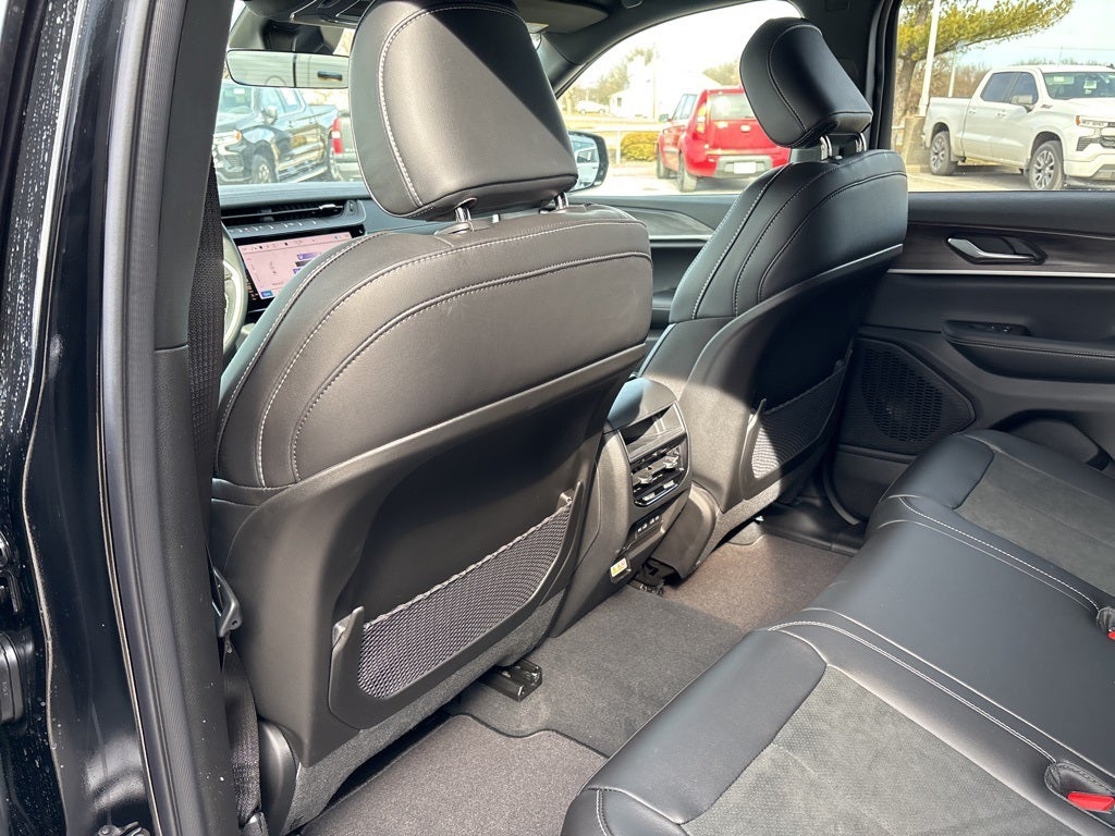 2026 Jeep Grand Cherokee Altitude